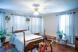 208 W Thompson St, Fairmont, NC 28340 - Photo 5