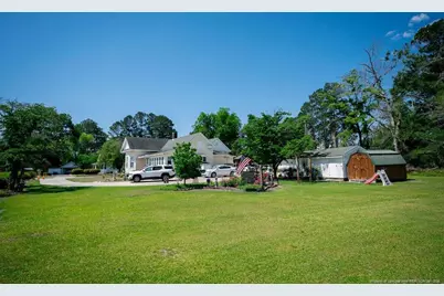 208 W Thompson Street, Fairmont, NC 28340 - Photo 15