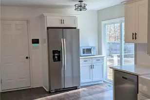 30 Rockingham St, Spring Lake, NC 28390 - Photo 5