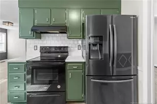 2045 Lakeridge Dr, Fayetteville, NC 28304 - Photo 11