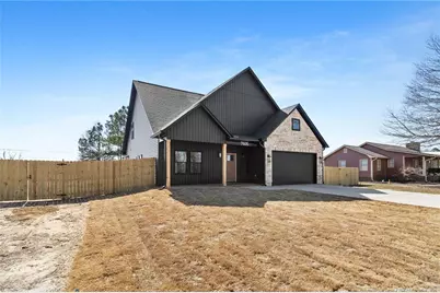 7605 Bellhop Drive, Fayetteville, NC 28306 - Photo 3