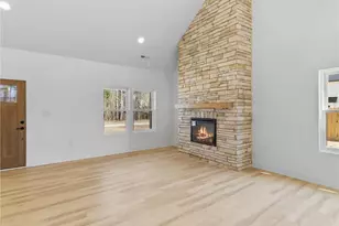 7605 Bellhop Dr, Fayetteville, NC 28306 - Photo 9