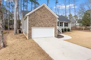 6102 Burning Tree Cir, Sanford, NC 27332 - Photo 3