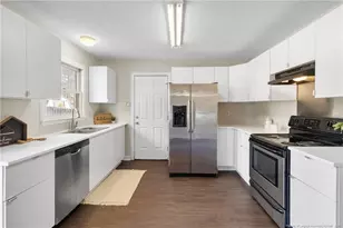 3340 Hunting Bay Dr, Spring Lake, NC 28390 - Photo 11