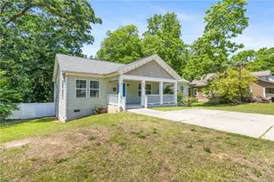 709 Hawkins Ave, Sanford, NC 27330 - Photo 3