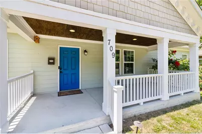 709 Hawkins Avenue, Sanford, NC 27330 - Photo 5