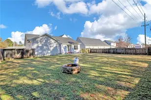 623 Cypress Pond Dr, Hope Mills, NC 28348 - Photo 29