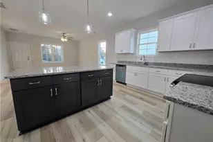 122 Jenkins St, Dunn, NC 28334 - Photo 9