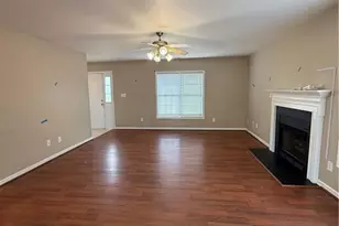 161 Fairfield Cir, Raeford, NC 28376 - Photo 3