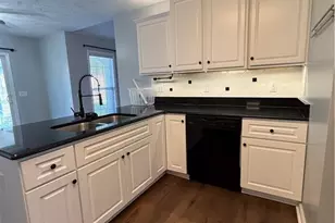 71 Yancey Ct, Spring Lake, NC 28390 - Photo 9