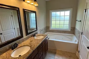 8044 Gaelic Dr, Fayetteville, NC 28304 - Photo 9