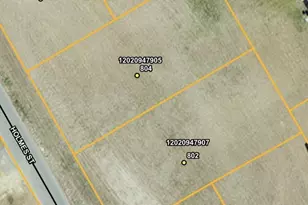 802 Holmes St, Clinton, NC 28328 - Photo 9