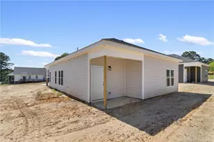 802 Holmes St, Clinton, NC 28328 - Photo 21