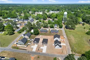 802 Holmes St, Clinton, NC 28328 - Photo 31
