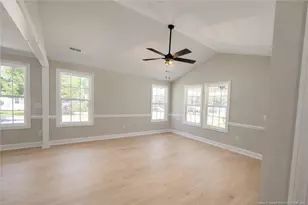 804 Holmes St, Clinton, NC 28328 - Photo 7