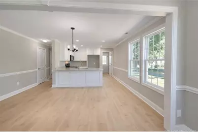 804 Holmes Street, Clinton, NC 28328 - Photo 3