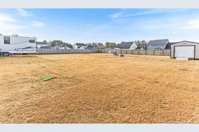 1528 Creekwood Road, Hope Mills, NC 28348 - Photo 47