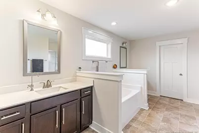 1528 Creekwood Road, Hope Mills, NC 28348 - Photo 25