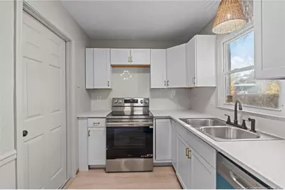 3275 Glenmore Drive, Hope Mills, NC 28348 - Photo 11