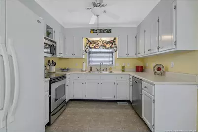 2404 Fairfax Place, Fayetteville, NC 28303 - Photo 19