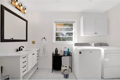 125 W Palmer Street, Raeford, NC 28376 - Photo 11