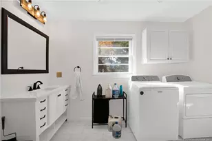 125 W Palmer St, Raeford, NC 28376 - Photo 11