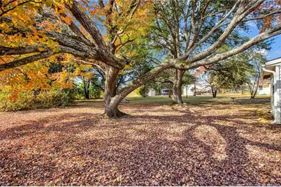 125 W Palmer Street, Raeford, NC 28376 - Photo 17