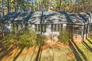 15740 Fox Ln, Wagram, NC 28396 - Photo 7