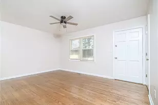 5936 Fairway Dr, Hope Mills, NC 28348 - Photo 7