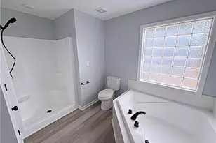 136 Mosswood Dr, Raeford, NC 28376 - Photo 7