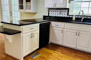 1904 Hamilton Dr, Sanford, NC 27330 - Photo 11