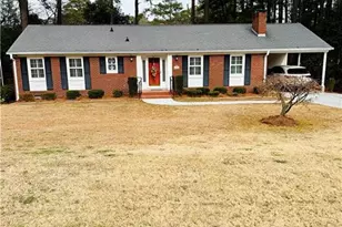 1904 Hamilton Dr, Sanford, NC 27330 - Photo 1