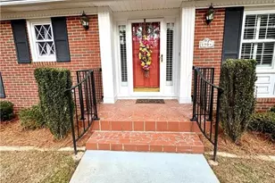 1904 Hamilton Dr, Sanford, NC 27330 - Photo 5