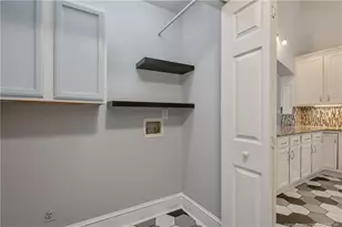 1915 Morganton Rd, Fayetteville, NC 28305 - Photo 17