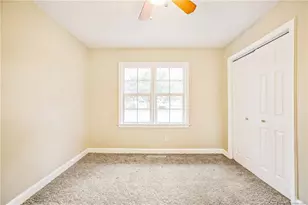 334 Richmond Dr, Fayetteville, NC 28304 - Photo 9