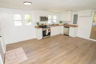 112 Brookwood Ave, Fayetteville, NC 28301 - Photo 5