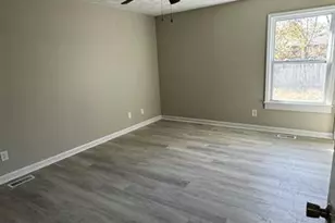 1574 Hazelcrest Dr, Fayetteville, NC 28304 - Photo 5