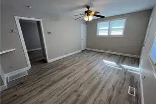 2110b Rogers Dr, Fayetteville, NC 28303 - Photo 9