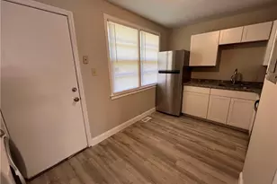 2110b Rogers Dr, Fayetteville, NC 28303 - Photo 11