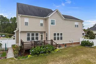 335 Lancelot Ct, Linden, NC 28356 - Photo 5