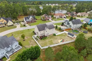 335 Lancelot Ct, Linden, NC 28356 - Photo 7