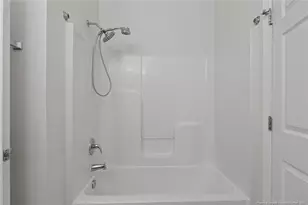 635 Marshtree Ln, Fayetteville, NC 28314 - Photo 3