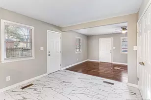 1815 Stockton Dr, Fayetteville, NC 28304 - Photo 9