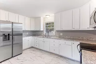 1815 Stockton Dr, Fayetteville, NC 28304 - Photo 11