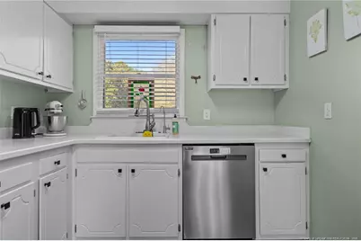 423 Morningside Drive, Fayetteville, NC 28311 - Photo 9