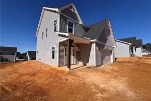 258 Rough Rdg Trl, Aberdeen, NC 28315 - Photo 3