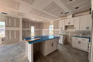 258 Rough Rdg Trl, Aberdeen, NC 28315 - Photo 5