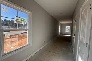 258 Rough Rdg Trl, Aberdeen, NC 28315 - Photo 5