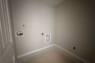 258 Rough Rdg Trl, Aberdeen, NC 28315 - Photo 11