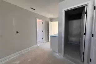 258 Rough Rdg Trl, Aberdeen, NC 28315 - Photo 23